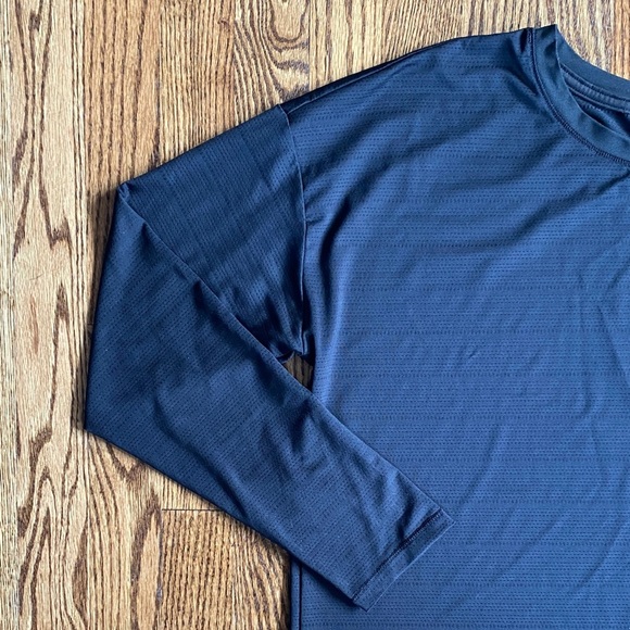 CALIA by Carrie Underwood black long sleeve athletic shirt, size L. Excellent co - Picture 4 of 12